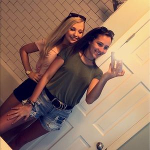 Meet your Posher, Abby